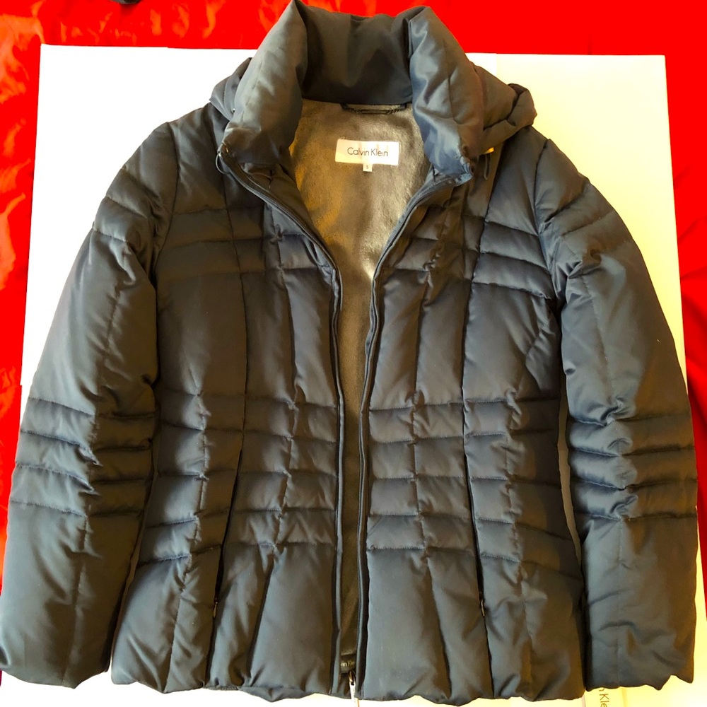 Short toasty coat with hood